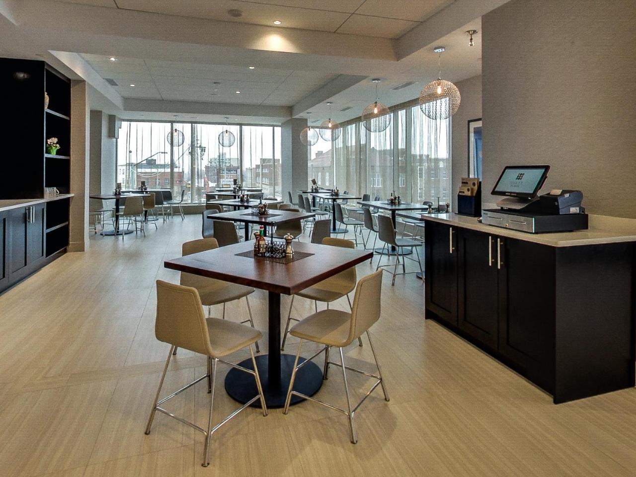 Quarter Note Downtown Hotel 4*